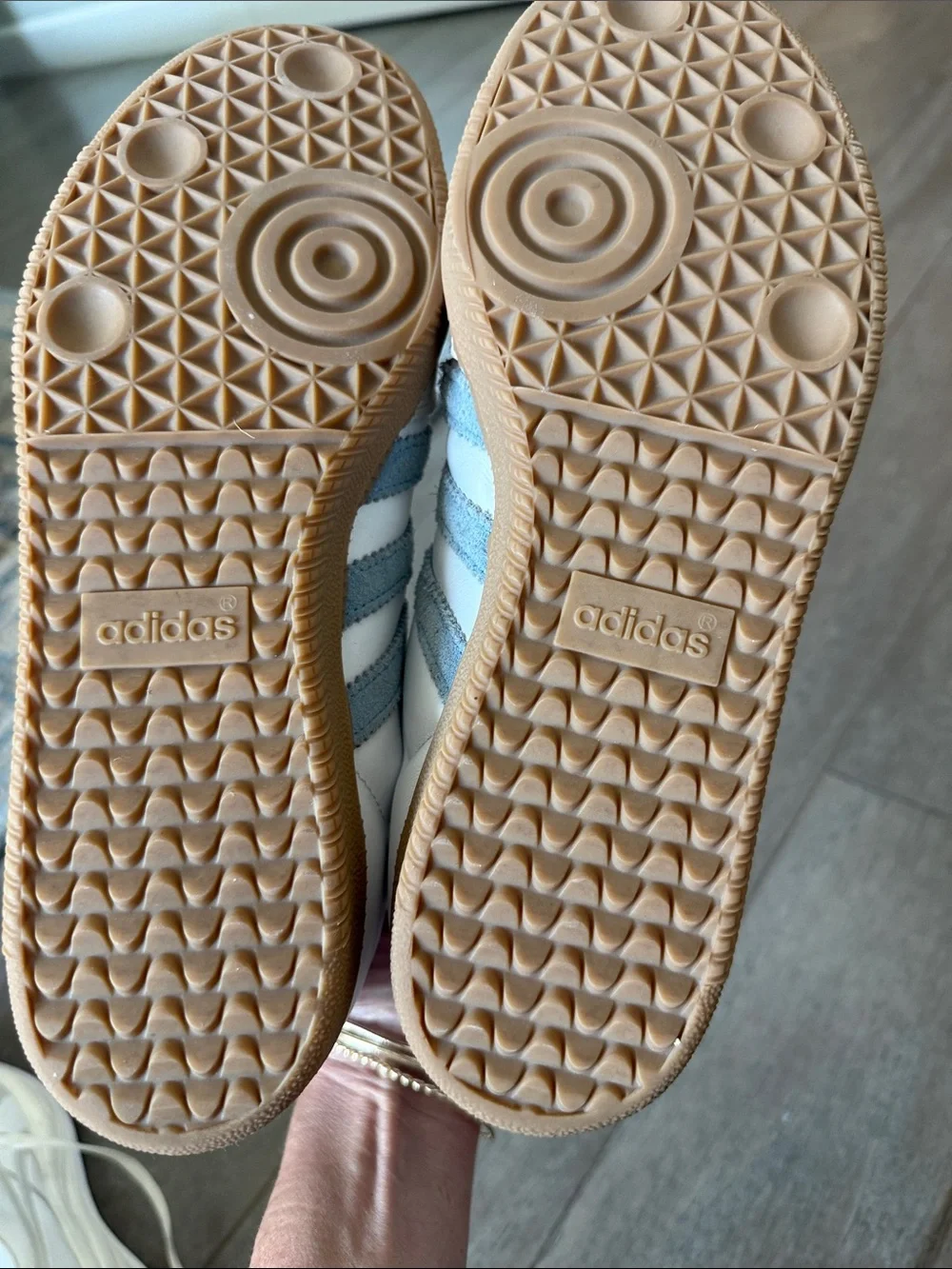 adidas classic low